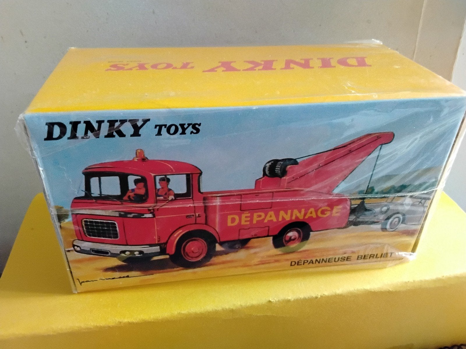 DINKY TOYS ATLAS DËPANNEUSE BERLIET  NO 589, Ophalen of Verzenden, Bus of Vrachtwagen, Overige merken