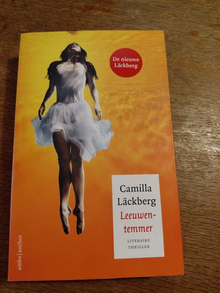 Leeuwentemmer - Camilla Läckberg, Ophalen of Verzenden, Zo goed als nieuw