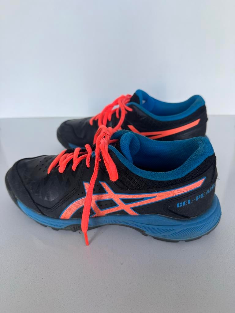 Asics Hockeyschoenen Maat 35 - Zwart/Oranje/Blauw, Sport en Fitness, Hockey, Gebruikt, Schoenen, Ophalen of Verzenden