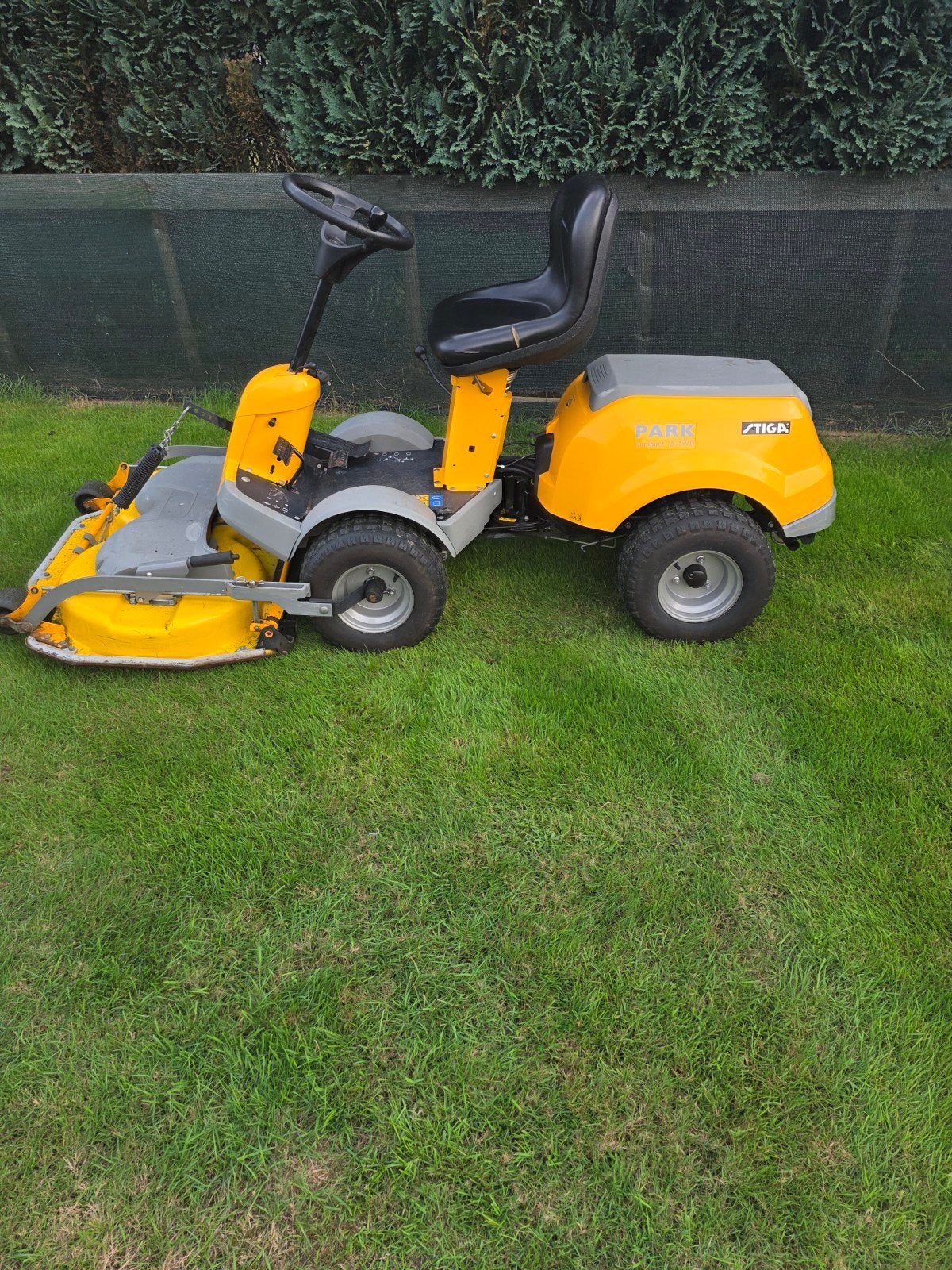 Stiga Park Compact 16 4WD Zitmaaier - Krachtig en Wendbaar, Tuin en Terras, Ophalen of Verzenden, Gebruikt, Stiga