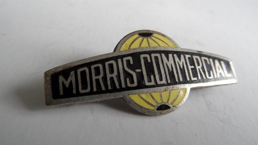 Morris-Commercial oldtimer vrachtauto speld, geëmailleerd, Verzamelen, Speldjes, Pins en Buttons, Verzenden, Gebruikt, Merk, Speldje of Pin