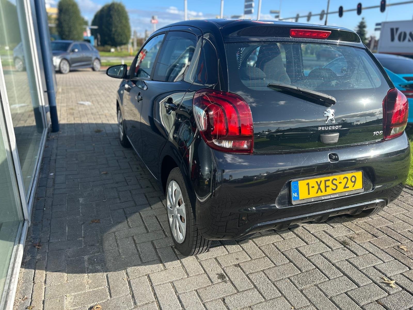Peugeot 108 1.0 e-VTi Active 5DRS|AC|Elek ramen|Bluetooth|1e, Voorwielaandrijving, Stof, Gebruikt, 4 stoelen