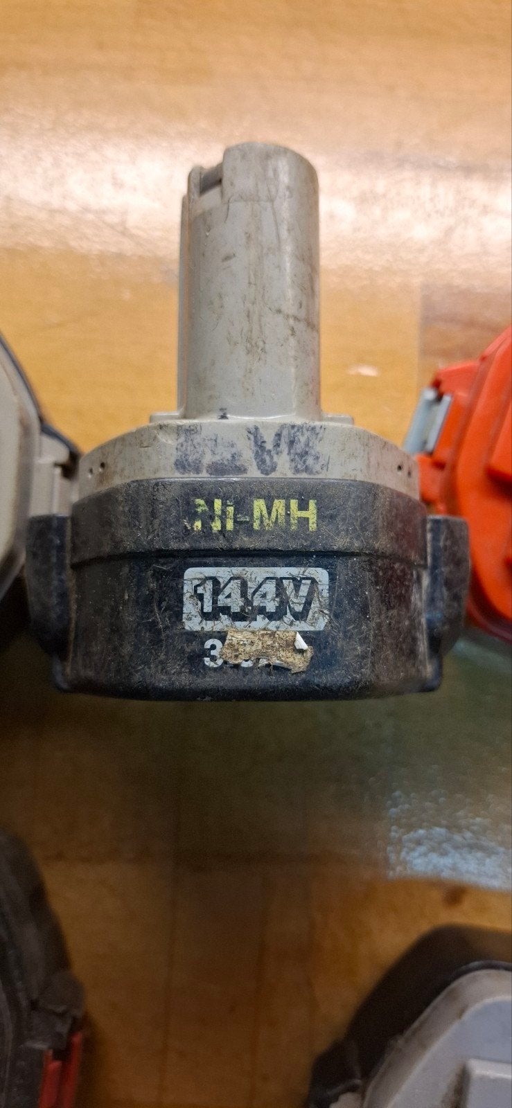 5 Makita 14.4V Ni-MH accu's met lader en tas, Ophalen of Verzenden