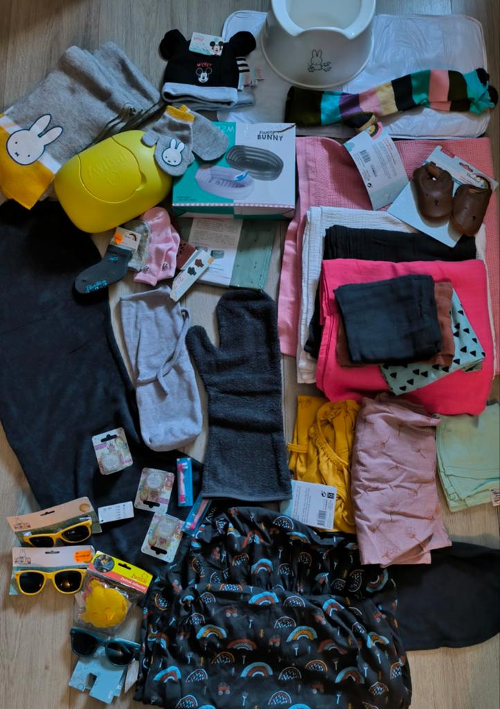 Groot baby/kinder kleding en verzorgingspakket - Nieuw!, Ophalen of Verzenden, Nieuw