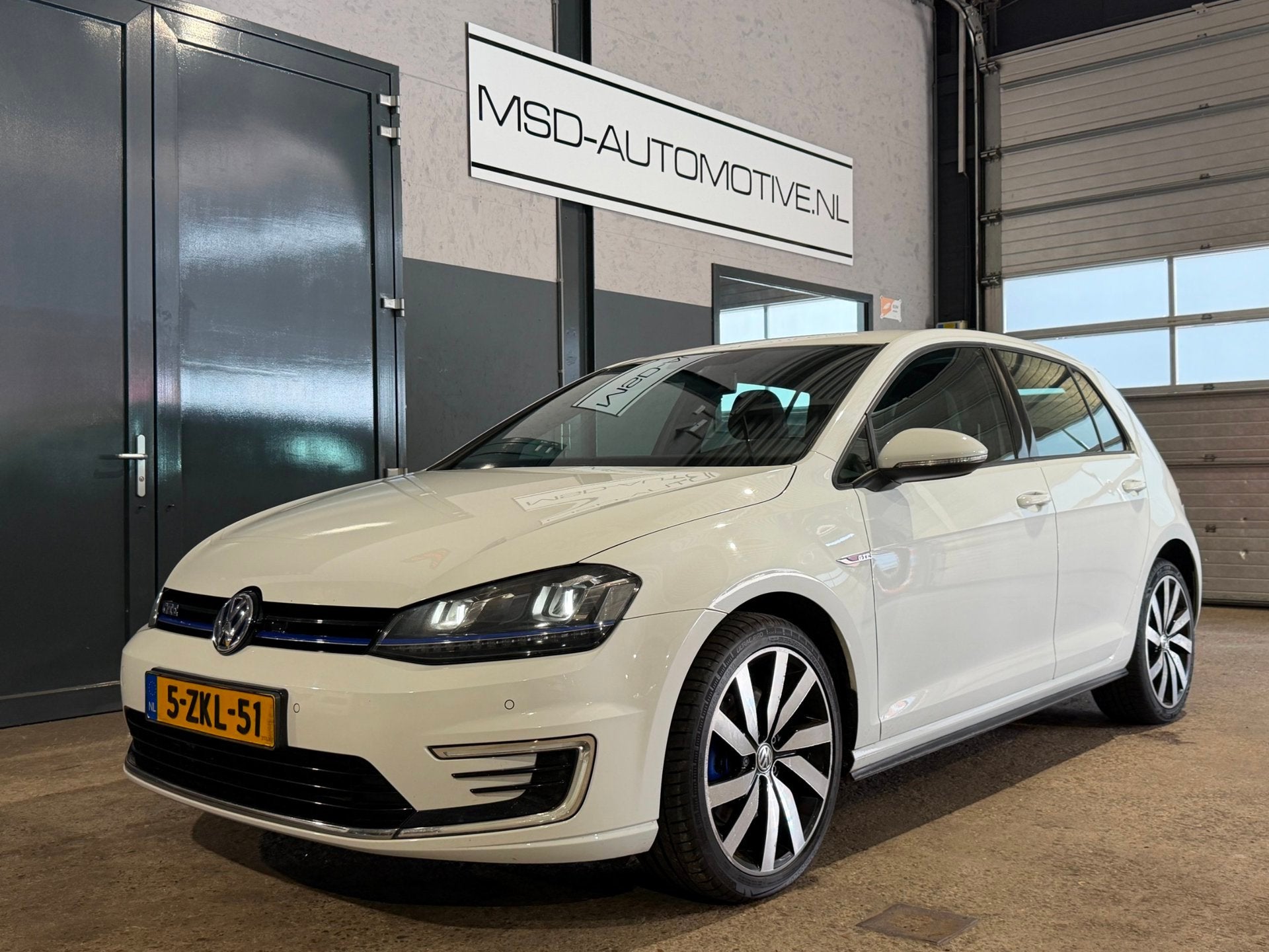 Volkswagen Golf 1.4 TSI GTE SOH 89,6 Onderhouden Trekhaak NA, 8 kWh, Gebruikt, 4 cilinders, Wit