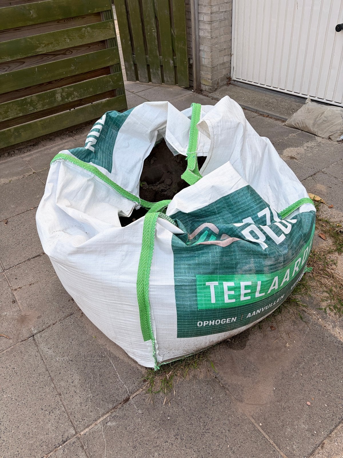 Schone grond, nieuw, halve big bag, Tuin en Terras, Zand, Ophalen, Nieuw, Overige typen