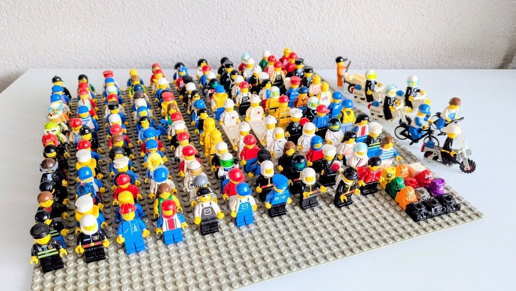 Lego poppetjes 140 stuks, Kinderen en Baby's, Gebruikt, Lego, Ophalen of Verzenden, Minifiguur