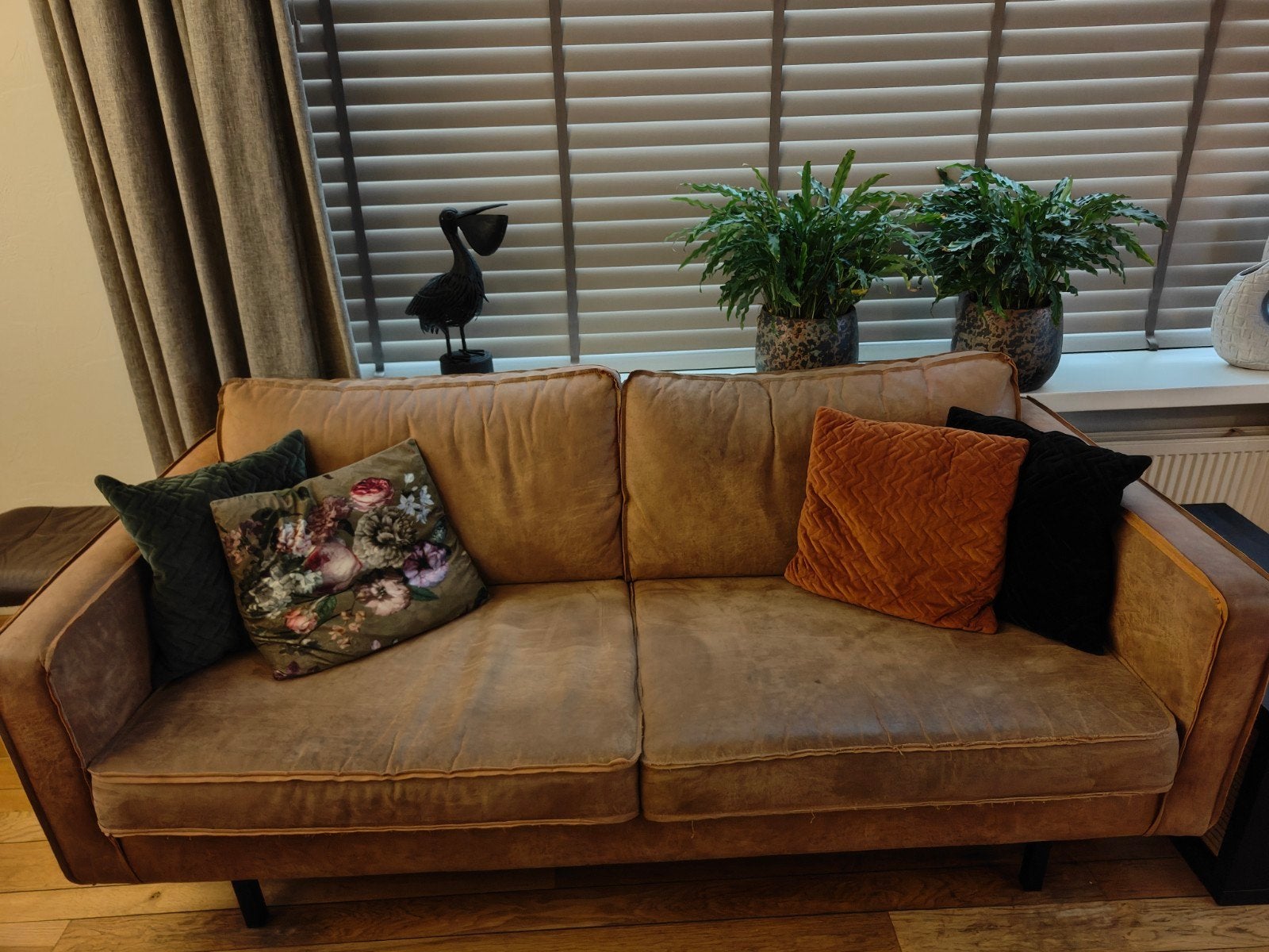 Nette 2,5 zits bank microleder cognac., Ophalen, Gebruikt, Leer