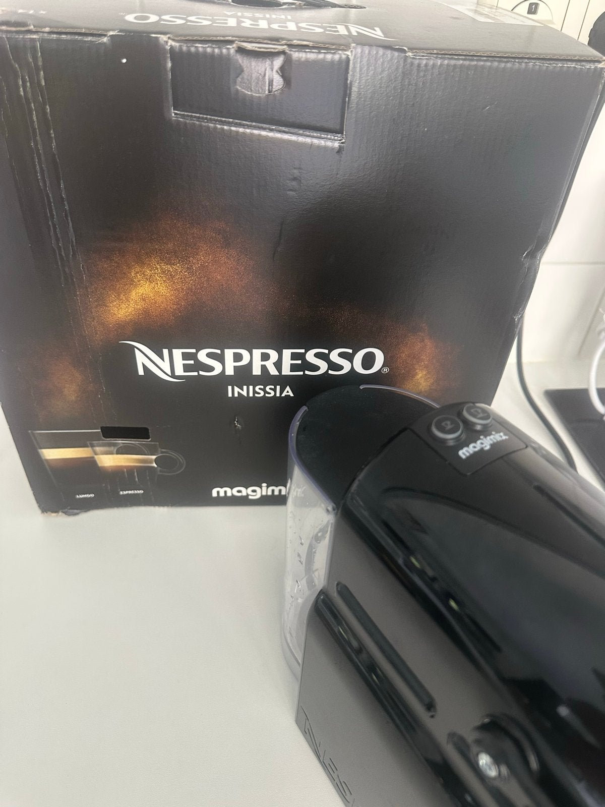 Nespresso Inissia Magimix - Zwart (Zo goed als nieuw), Witgoed en Apparatuur, Koffiezetapparaten, Ophalen, Gebruikt, Espresso apparaat