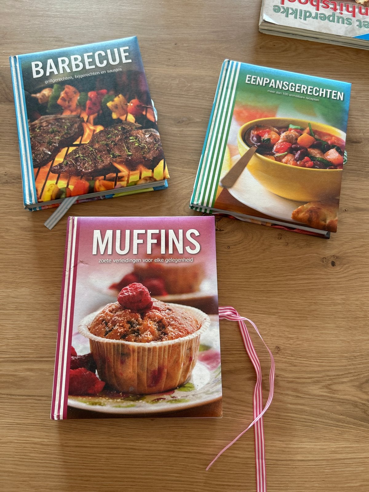 Kookboeken: Barbecue, Eenpansgerechten, Muffins, Ophalen of Verzenden, Gelezen, Hoofdgerechten