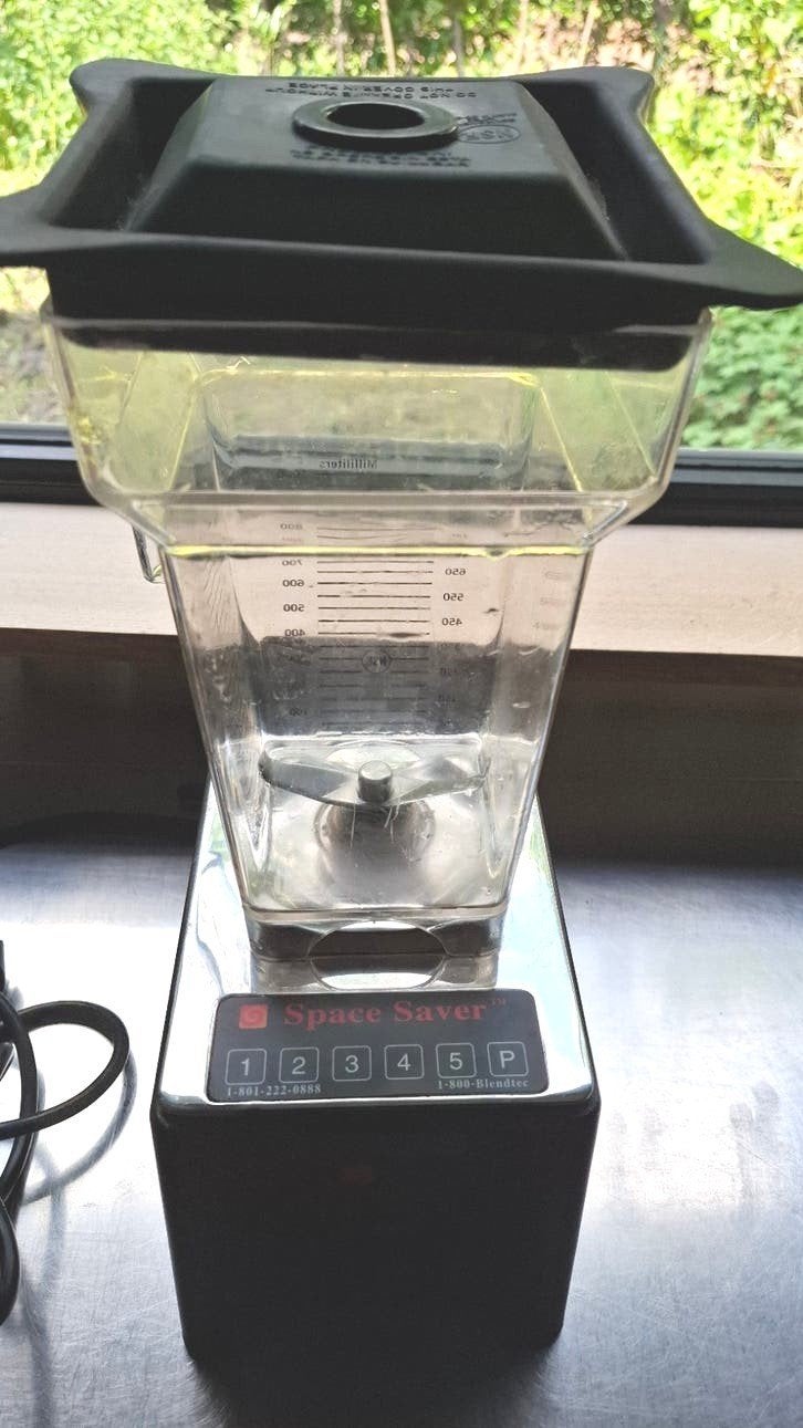 Blendtec Space Saver Commerciële Blender Prive gebruikt., Ophalen of Verzenden, Gebruikt, Blender