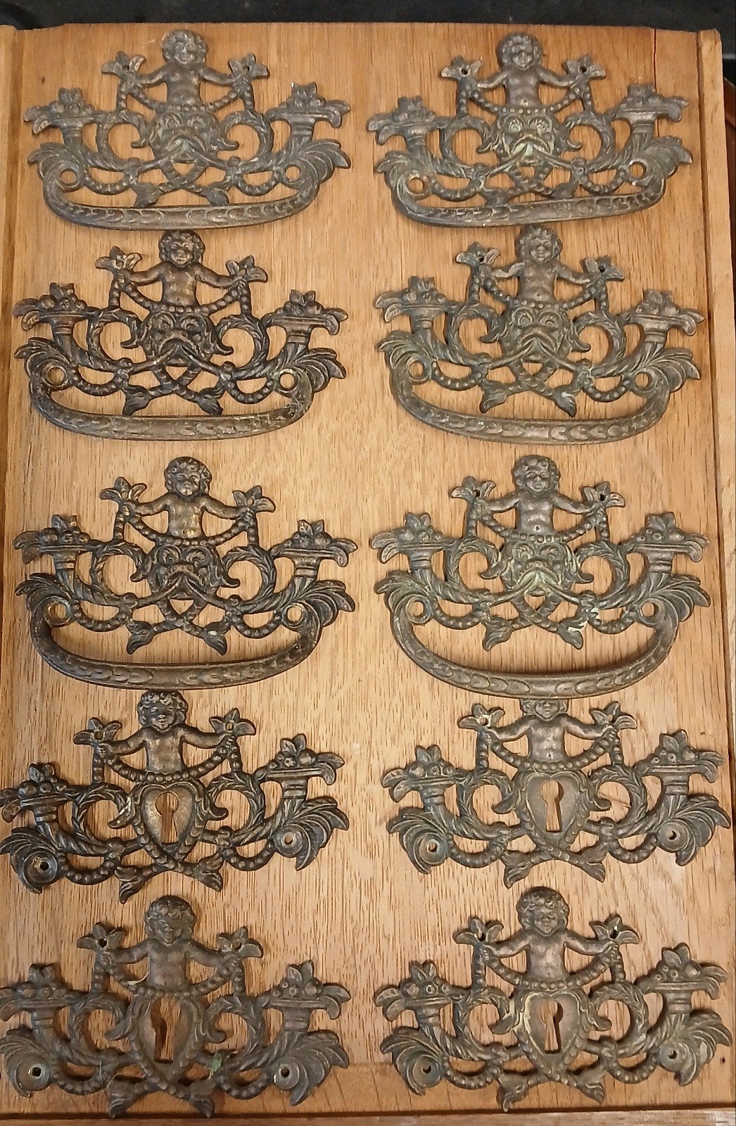 Set van 8 Antieke ladenhandvat met Cherubijnen, Ophalen of Verzenden
