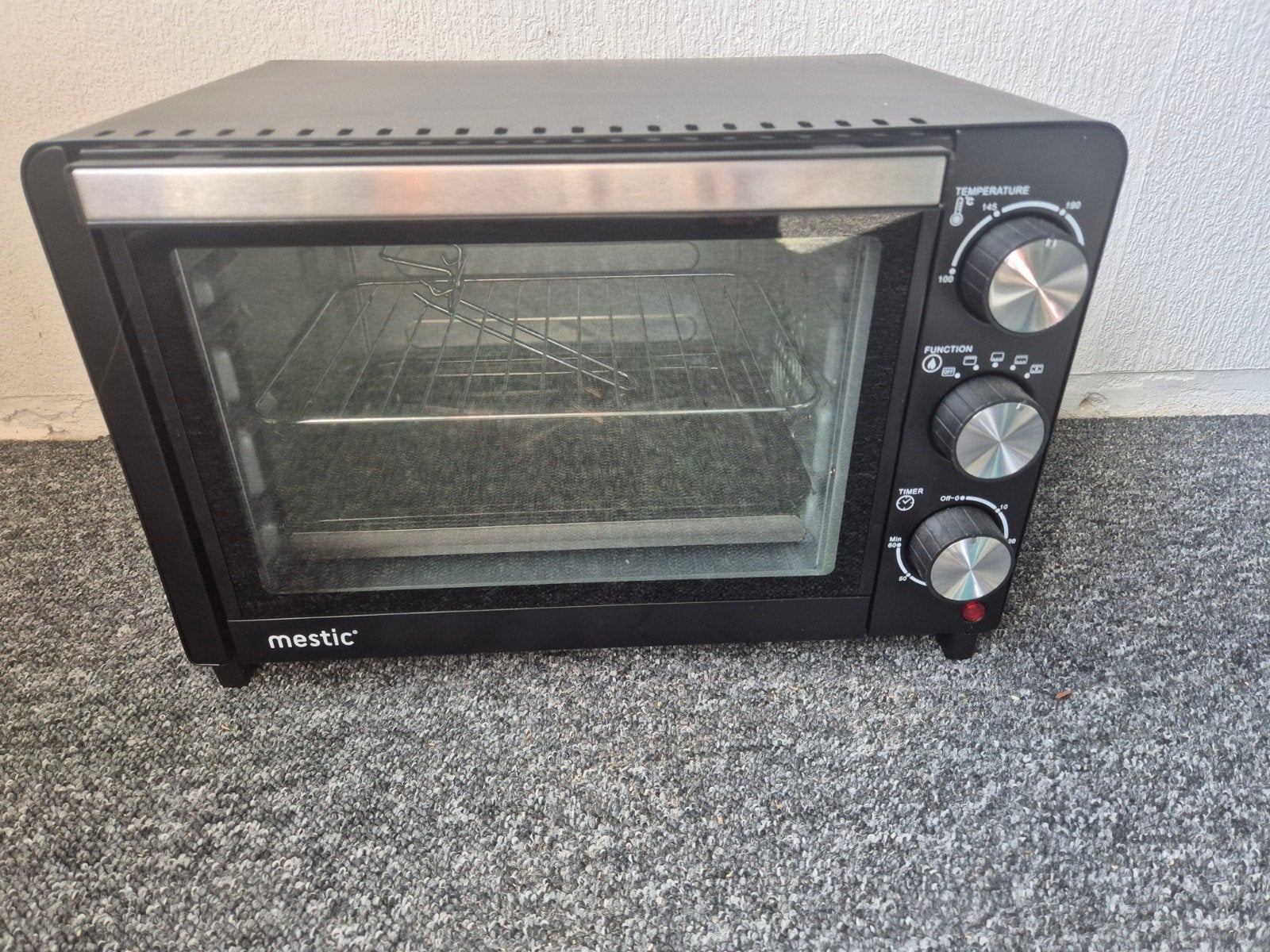 Mestic Campingoven - Compacte en Draagbare Oven, Ophalen, Minder dan 45 cm, Zo goed als nieuw, Campingoven