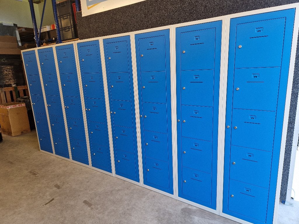 Lockerkast kluisjes met centrale deur (nieuw), Huis en Inrichting, Ophalen, Nieuw, Industrieel