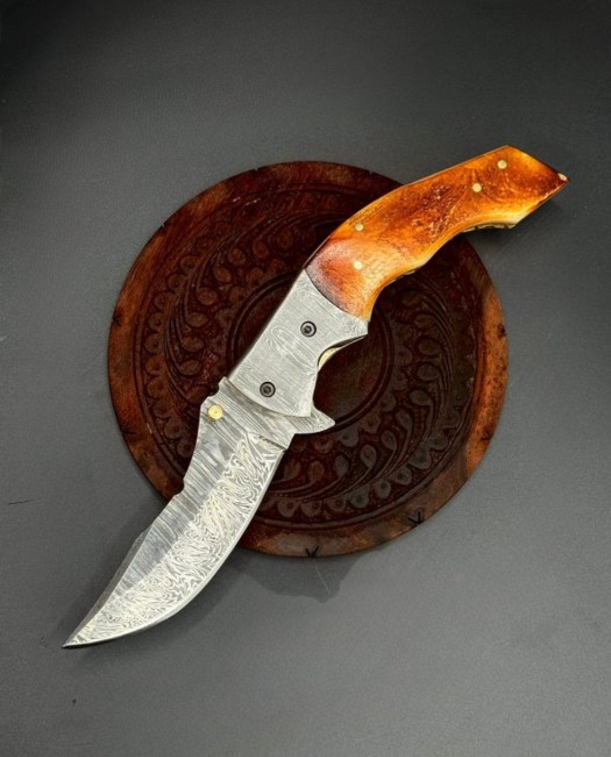 Bushcraft / survival mes 55-60 HRC inclusief leren schede, Ophalen of Verzenden, Zo goed als nieuw