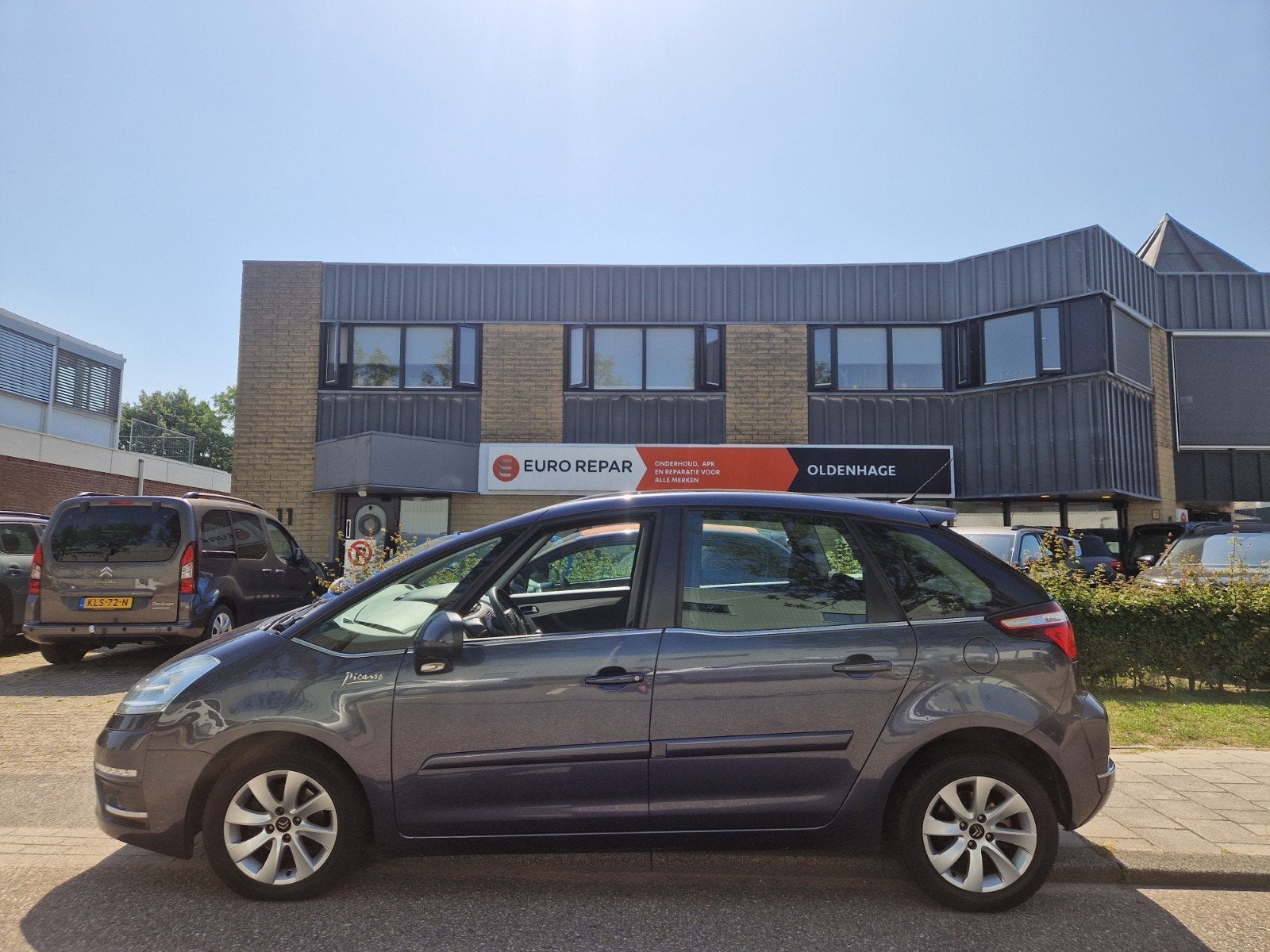 Citroën C4 1.6 VTI 5-ZITS 2011, Voorwielaandrijving, 745 kg, Stof, Zwart