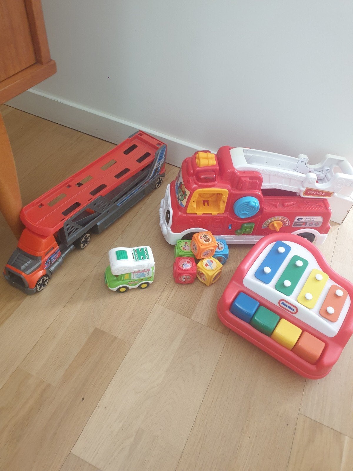 speelgoed diversen Hotwheels etc, Ophalen of Verzenden, Zo goed als nieuw, Overige typen, Met wieltjes