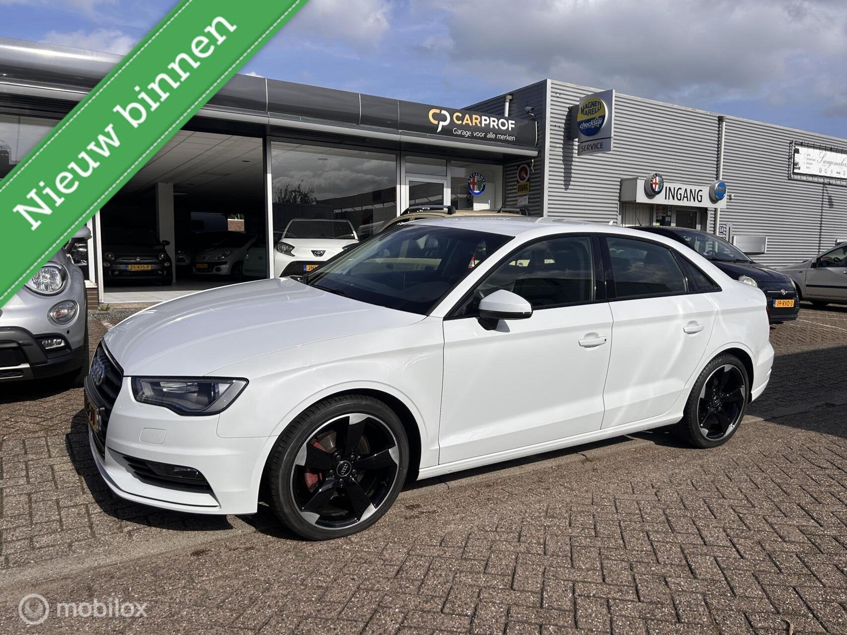Audi A3 Automaat 1.4 TFSI Ambition Pro Line S Leder, Auto's, Dealer onderhouden, Gebruikt, 4 cilinders, Wit