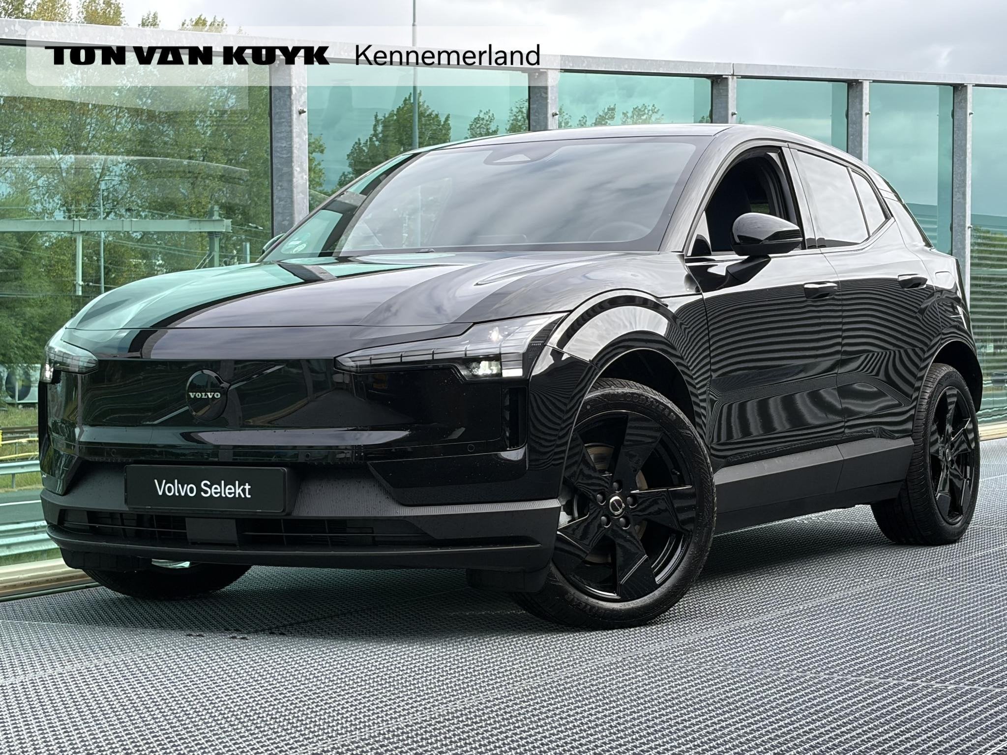 Volvo EX30 Single Motor Ext Range Plus Black Ed Europa 69 kW