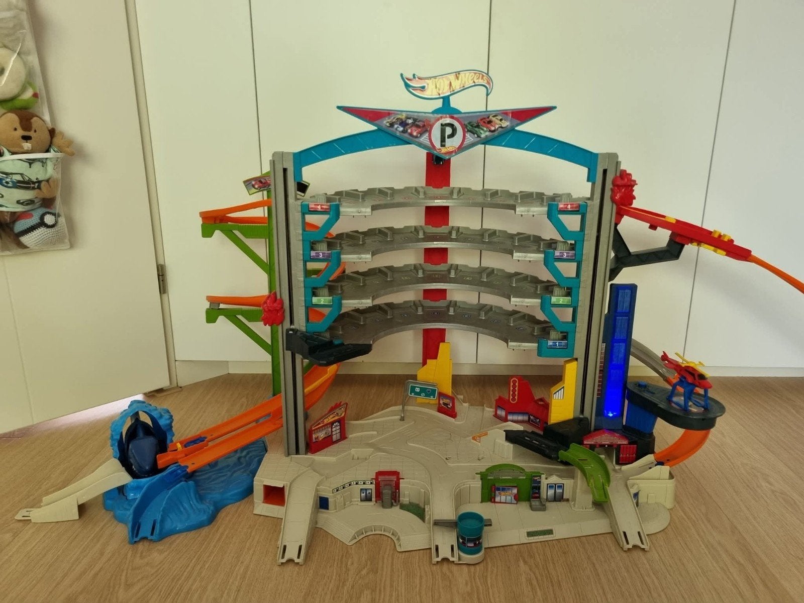 Gave HotWheels garage, Ophalen, Gebruikt, Handmatig, Hot Wheels