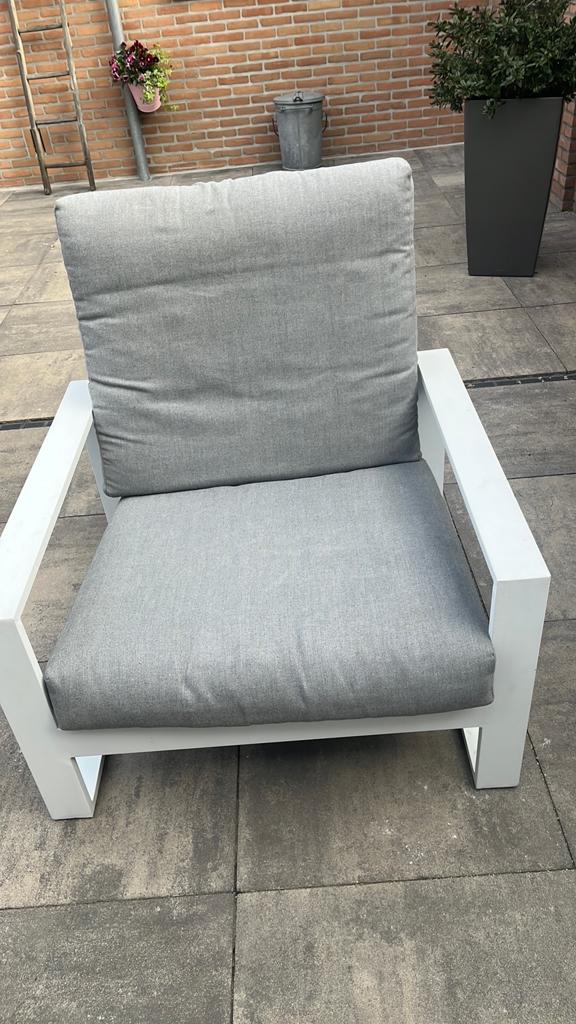 Lounge stoel wit, Tuin en Terras, 2 zitplaatsen, Kunststof, Ophalen of Verzenden, Zo goed als nieuw