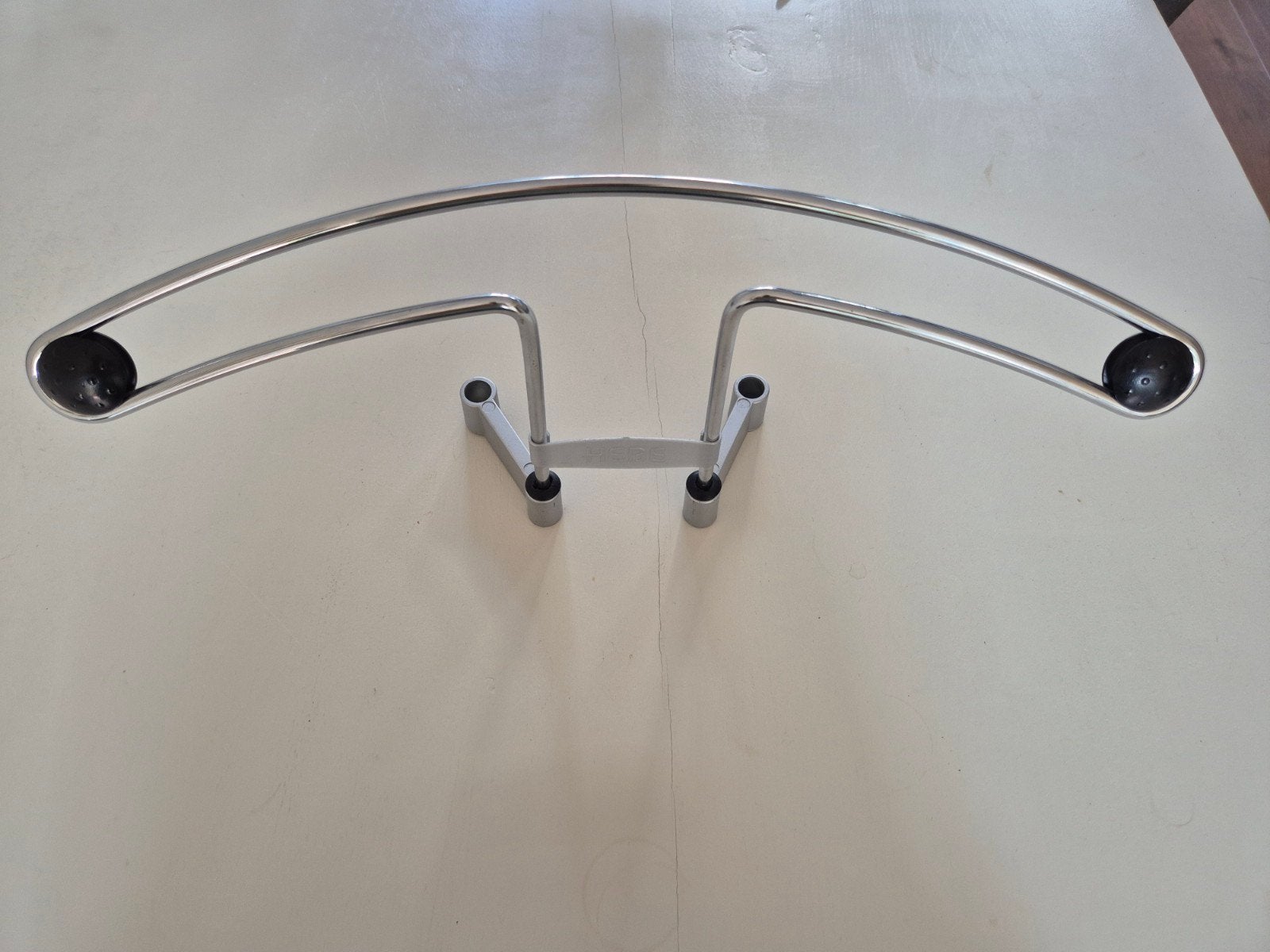 kleding hanger auto, Auto diversen, Ophalen, Zo goed als nieuw