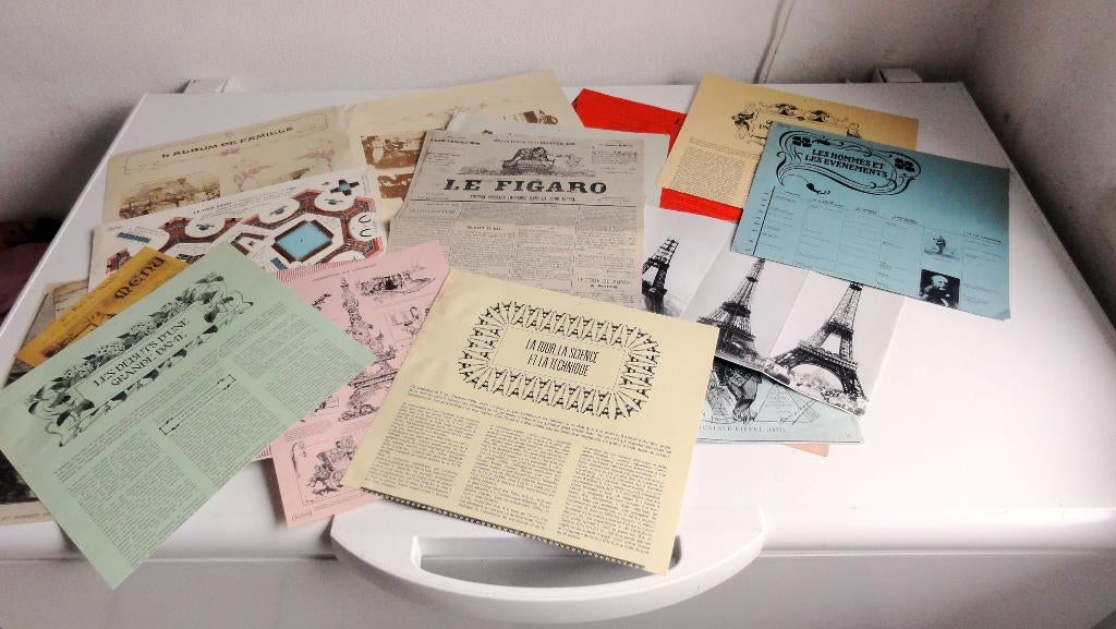 Eiffeltoren, geschiedenis in mooie documentatie map 1967, Boeken, Ophalen of Verzenden, Zo goed als nieuw