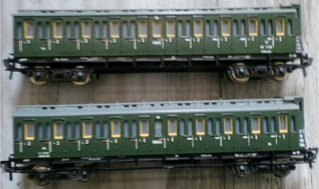 2 Liliput NS rijtuigen met verlichting H0, Gebruikt, Gelijkstroom, Analoog, Wagon