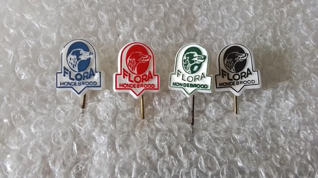 4 verschillende kleuren speldjes flora honden brood, Ophalen of Verzenden, Zo goed als nieuw