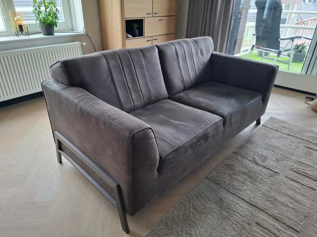Te koop mooie antraciet kleurige 2-zits bank, Ophalen, 75 tot 100 cm, Tweepersoons, Stof