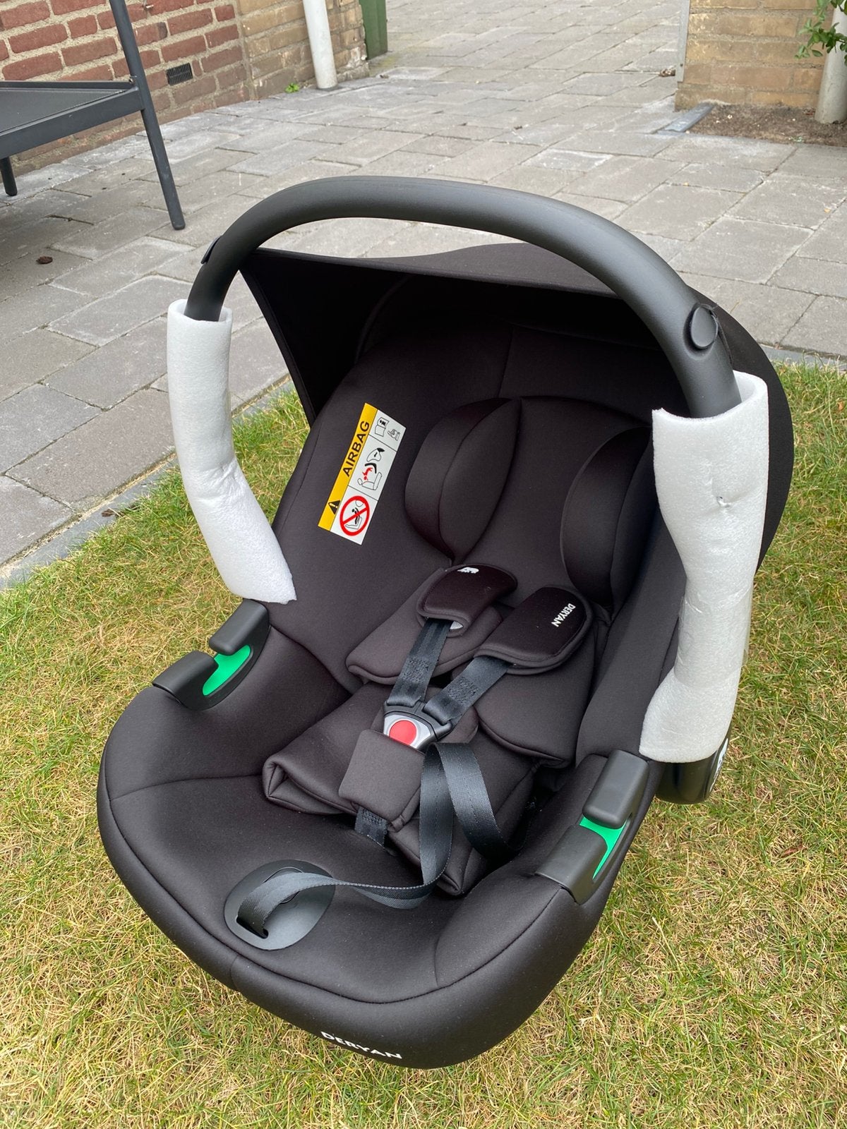 Gloednieuw autostoeltje Deryan, Autogordel of Isofix, Nieuw, 0 t/m 13 kg, Ophalen