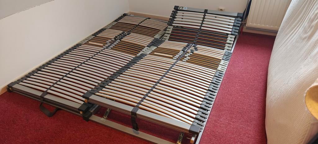 Lattenbodem (180x210) verstelbaar rug- en voeteneinde, Ophalen, Gebruikt, 210 cm, Tweepersoons