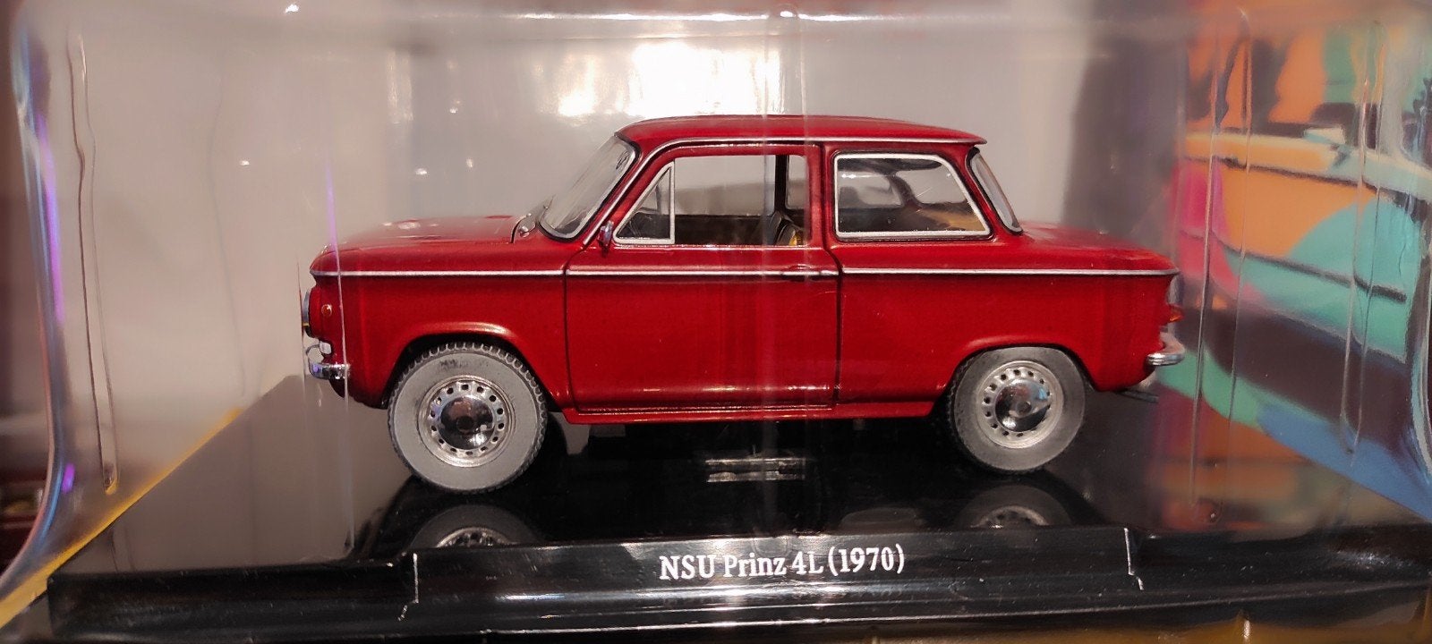 Mooie NSU Prinz 4L rood 1970 1:24 in ongeopende blisterverp., Ophalen of Verzenden, Nieuw, Overige merken