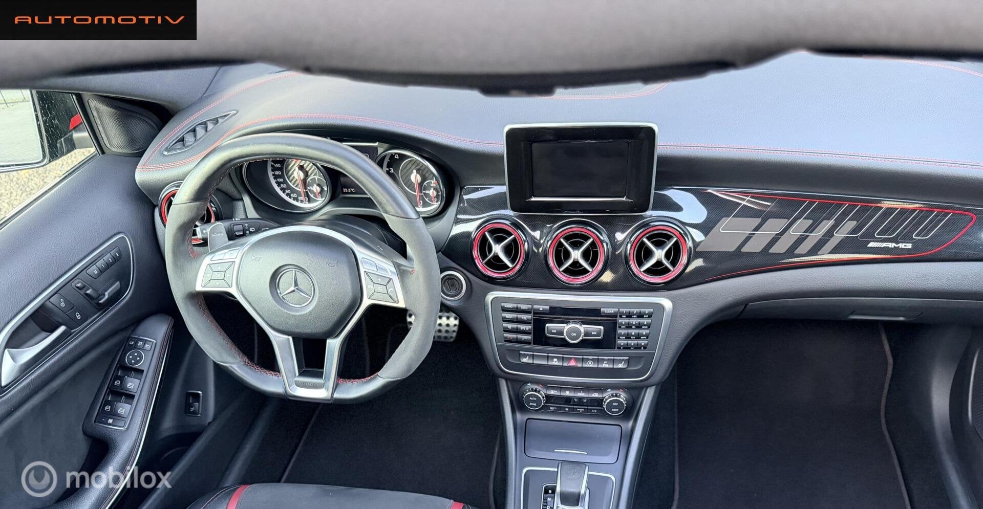 Mercedes GLA-klasse AMG 45 4Matic Edition 1 PANO / AMG SEATS, Gebruikt, Euro 6, 4 cilinders, 360 pk
