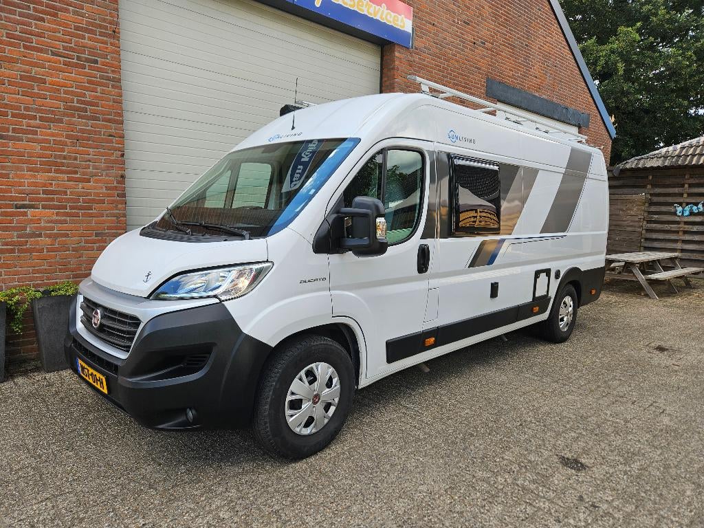 Caravans And Camping Sun