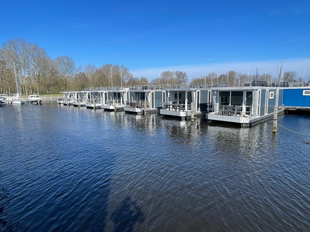 Havenlodge woonboot Boathouse