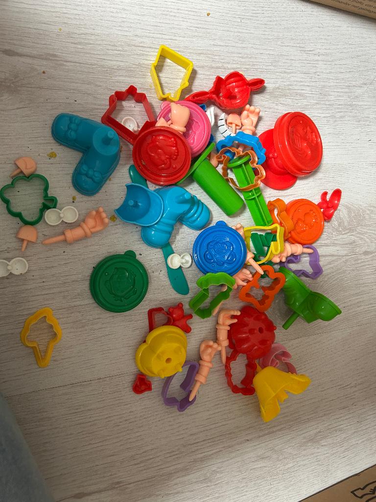 klei vormpjes, Kinderen en Baby's, Ophalen of Verzenden, Zo goed als nieuw, Knutselen