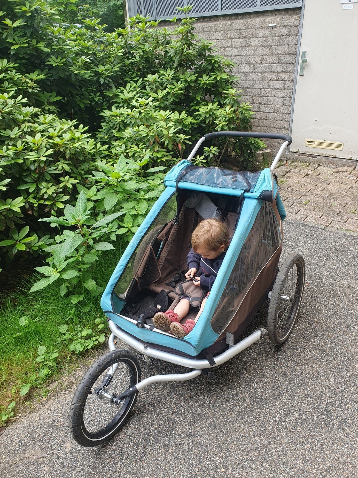 Croozer 2 fietskar met baby schaal, Ophalen