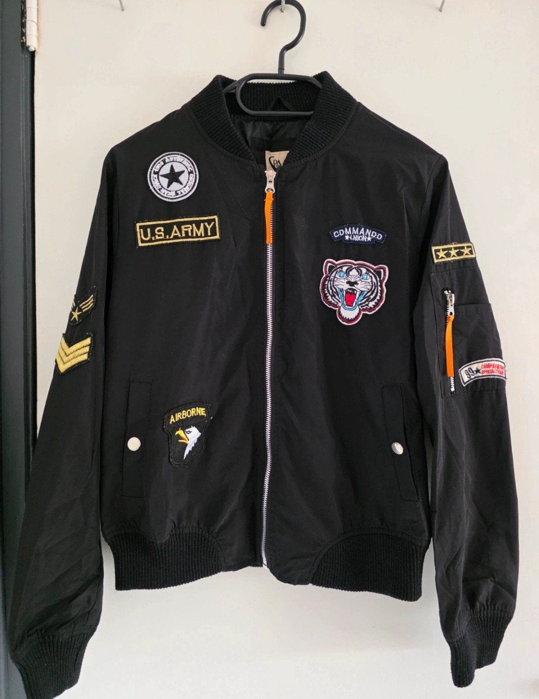 Zwarte bomberjack met patches - Spatial Paris, Maat 38/40 (M), Spatial Paris, Zwart, Ophalen of Verzenden