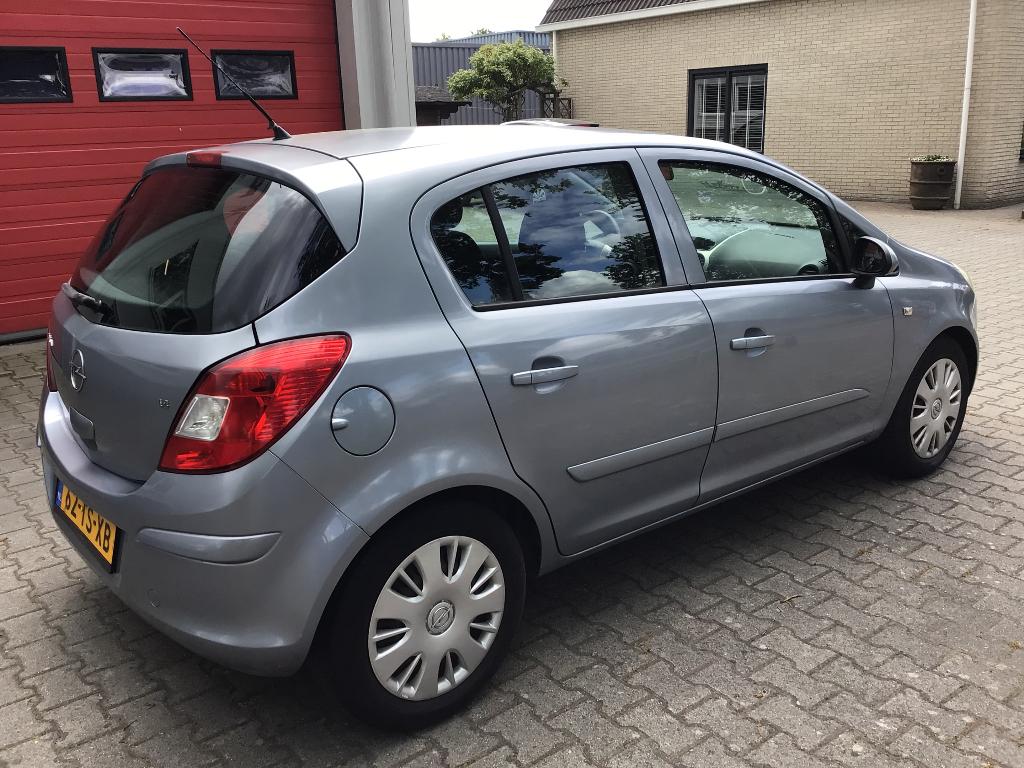 Opel Corsa 1.4 16V 5D 2007 Grijs, Auto's, Voorwielaandrijving, 1063 kg, Zwart, 4 cilinders