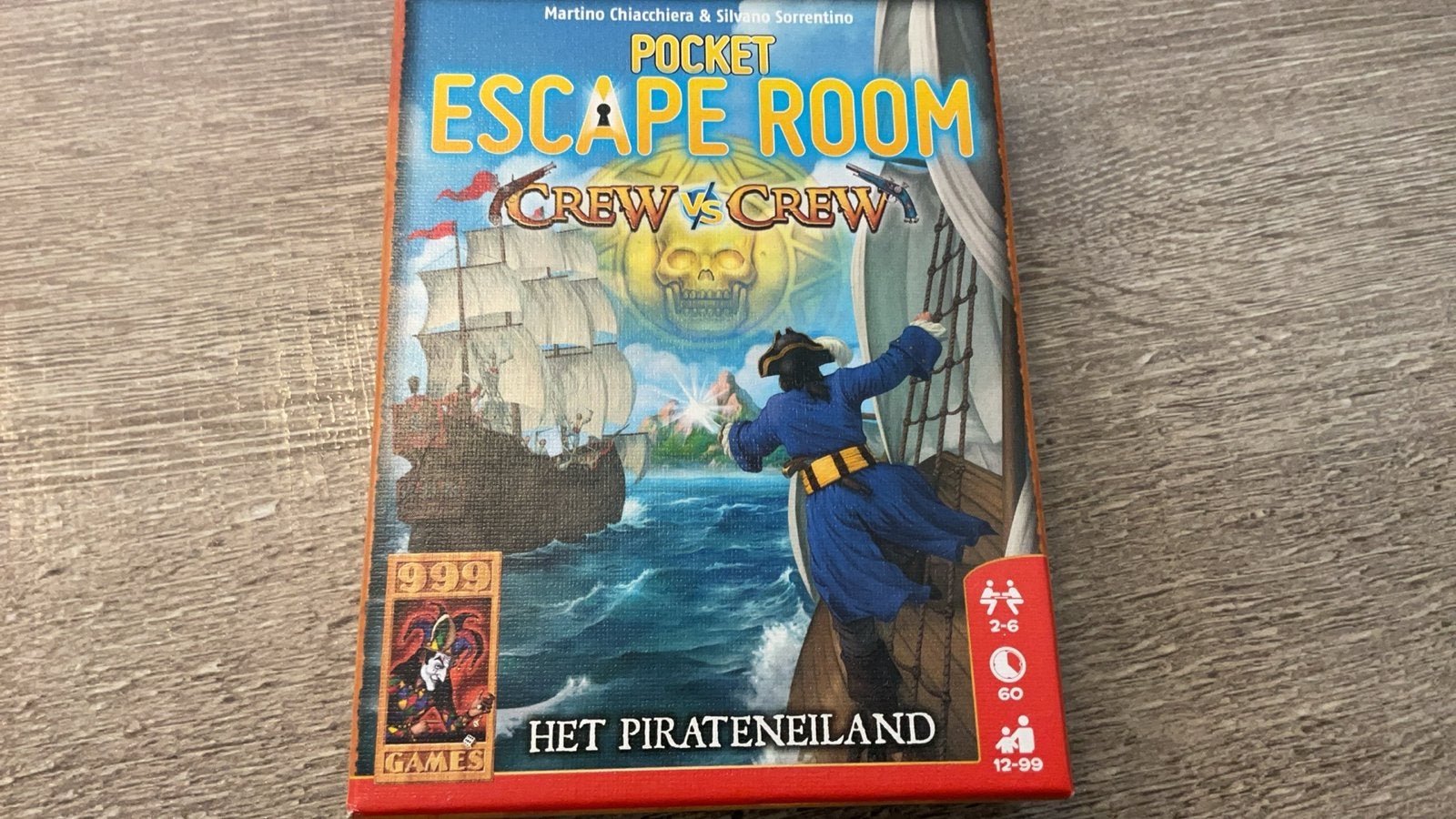 Pocket Escape Room: Crew & Crew - Het Pirateneiland, Ophalen of Verzenden, Zo goed als nieuw