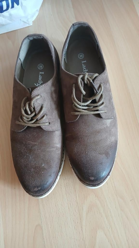 Dames Schoenen 38, Schoenen met lage hakken, Bruin, Ophalen of Verzenden, Zo goed als nieuw