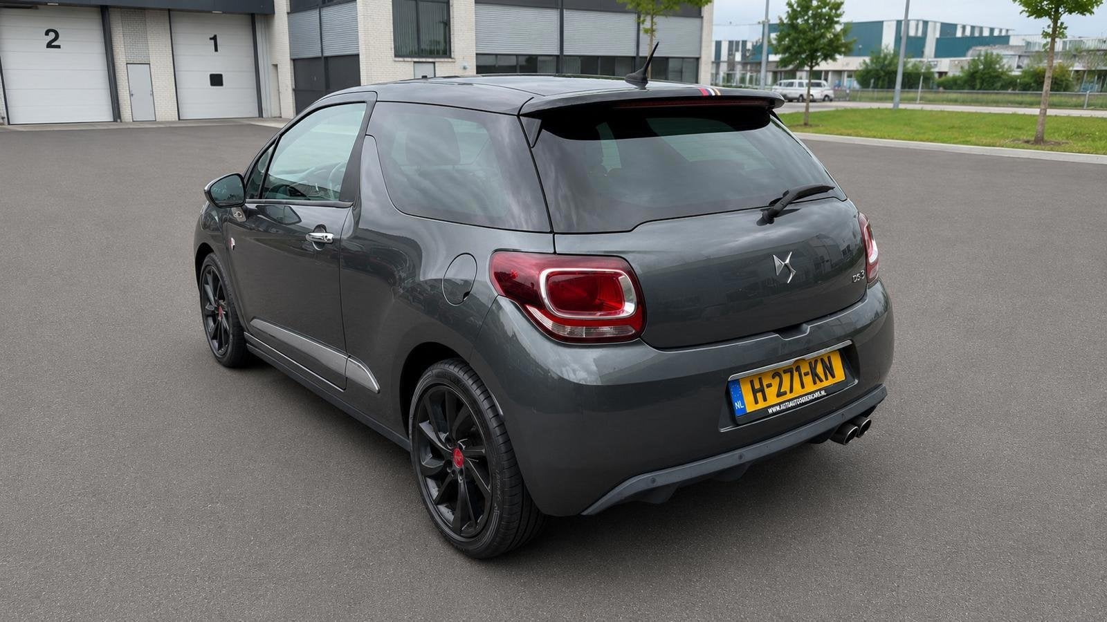 DS 3 1.2 PureTech Sport Chic Luxe Utvoering 131 PK, Auto's, DS, Voorwielaandrijving, Gebruikt, Euro 6, 1199 cc