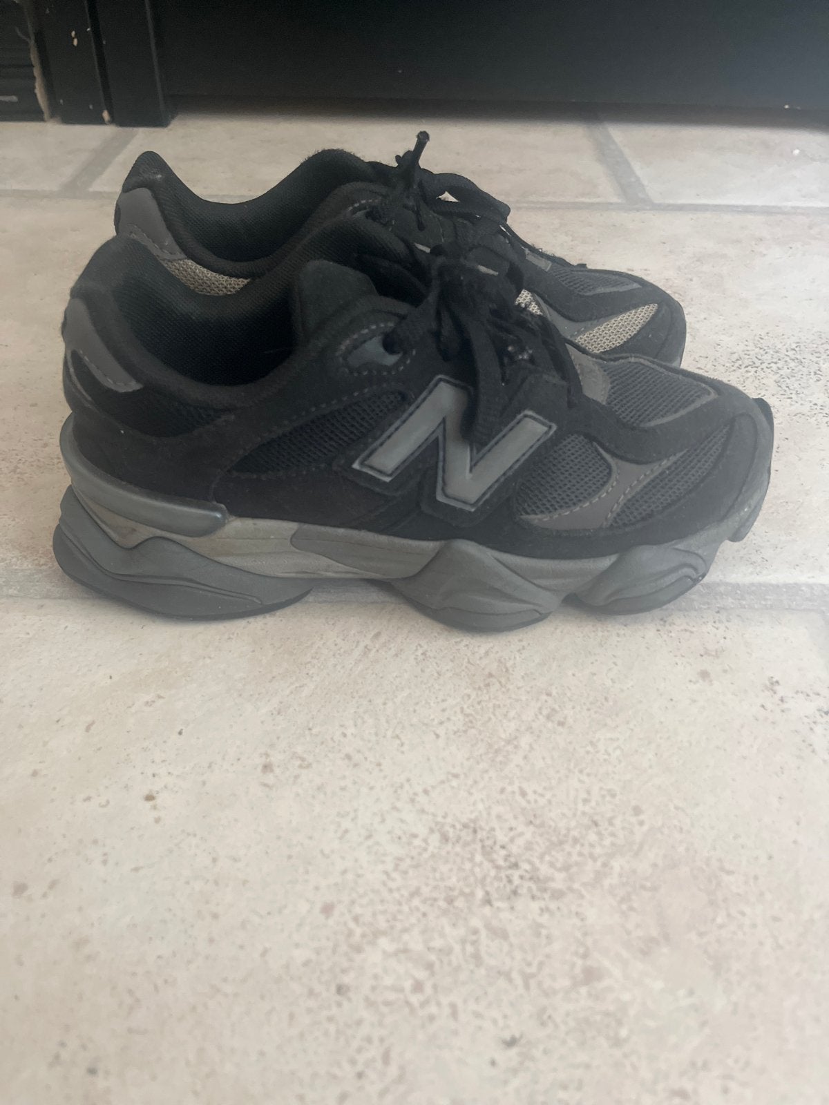 Stoere New Balance schoenen maat 35, Ophalen, Zo goed als nieuw, Jongen of Meisje, Schoenen