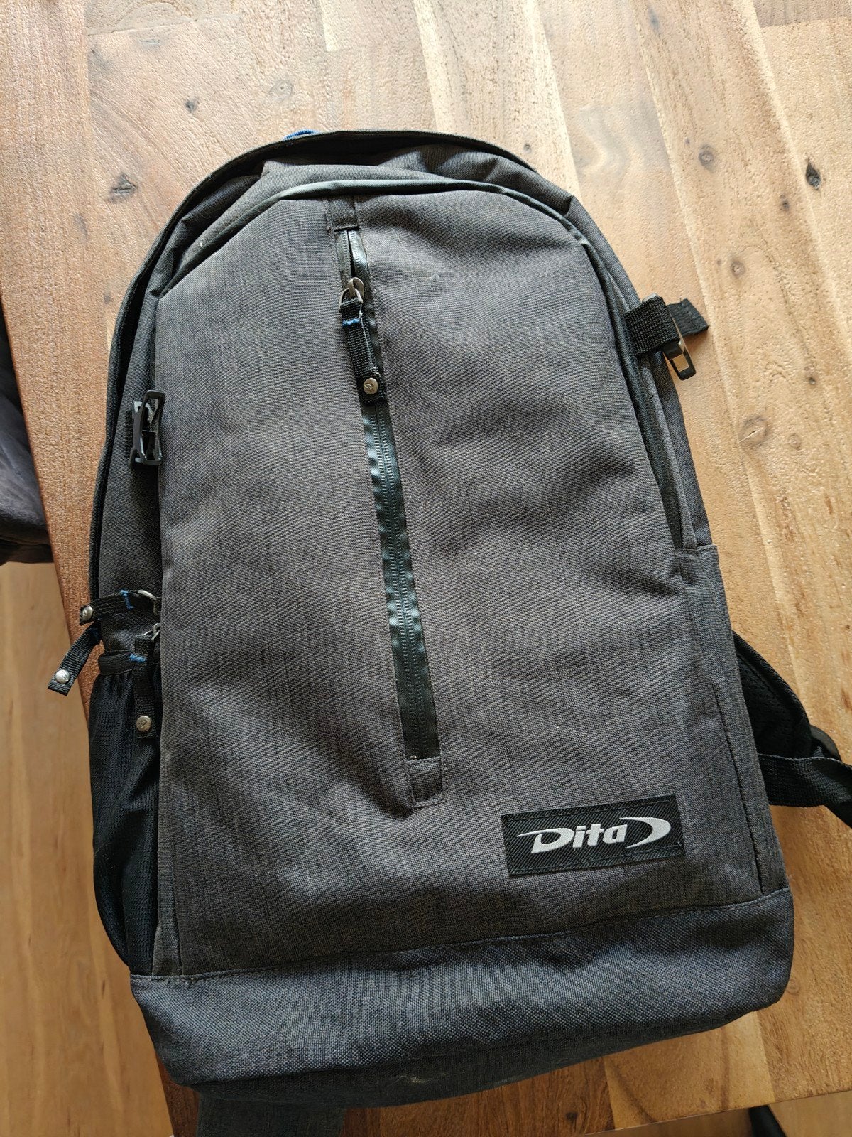 Dita hockey rugtas met vak voor hockeystick, Ophalen, Zo goed als nieuw, Overige merken