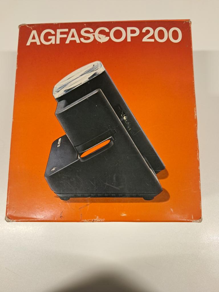 Agfascop 200 Diaprojector - Vintage Agfa-Gevaert, Ophalen of Verzenden, Gebruikt, Met scherm