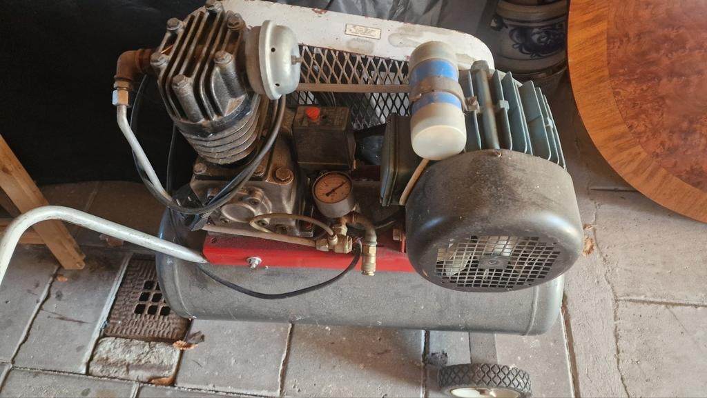 DARI COMPRES DG10 Compressor - Gebruikt, Auto-onderdelen, Motor en Toebehoren, Overige automerken, Gebruikt, Ophalen of Verzenden