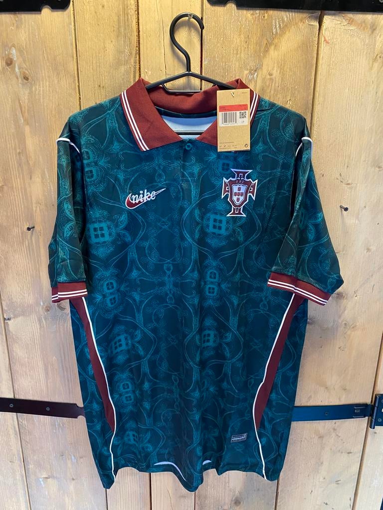 Portugal shirt wk 2026 op voorraad maat m l, Ophalen of Verzenden, Zo goed als nieuw, Buitenlandse clubs, Shirt