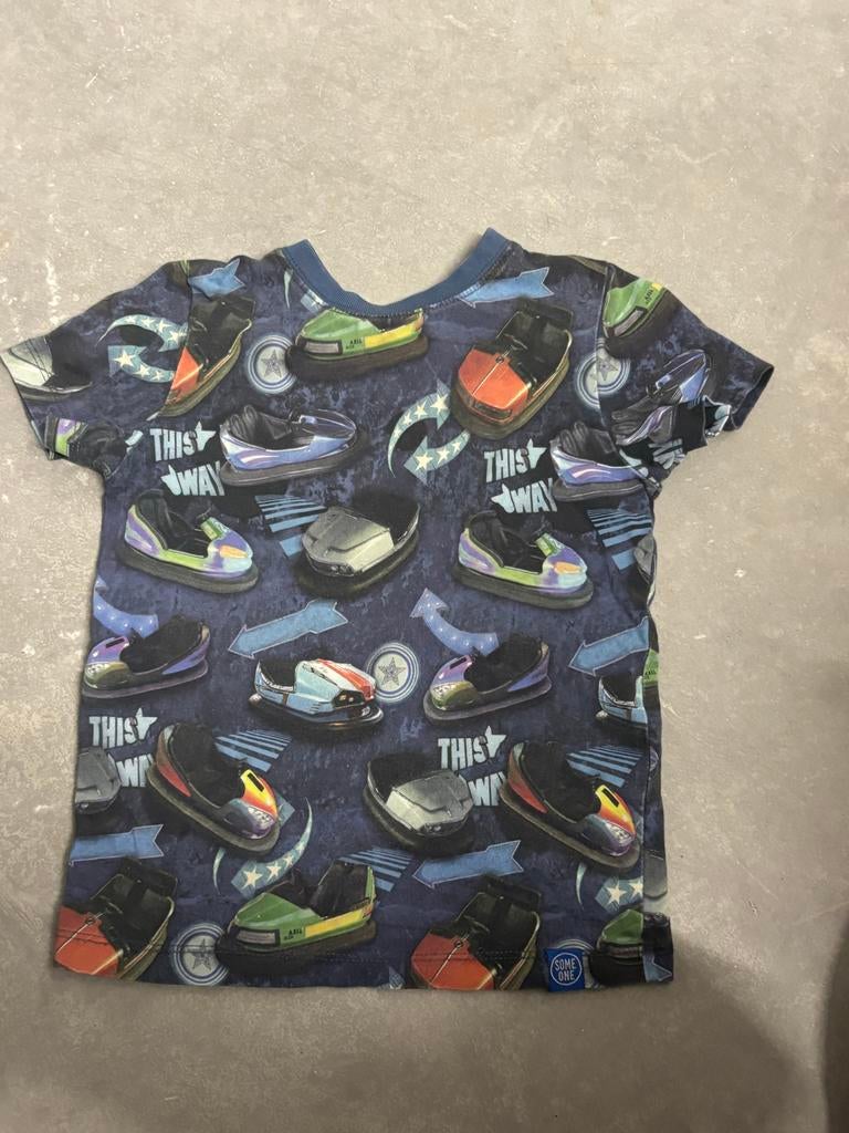 Someone Stoer T-shirt met botsauto's - Maat 98, Ophalen of Verzenden, Gebruikt, Jongen, Shirt of Longsleeve