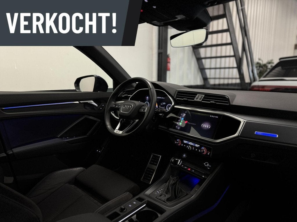 Audi Q3 45 TFSI e S edition|Matrix|Keyless|Ambiance|20"|Vol!, Gebruikt, Met garantie (alle), Blauw, Hybride Elektrisch/Benzine